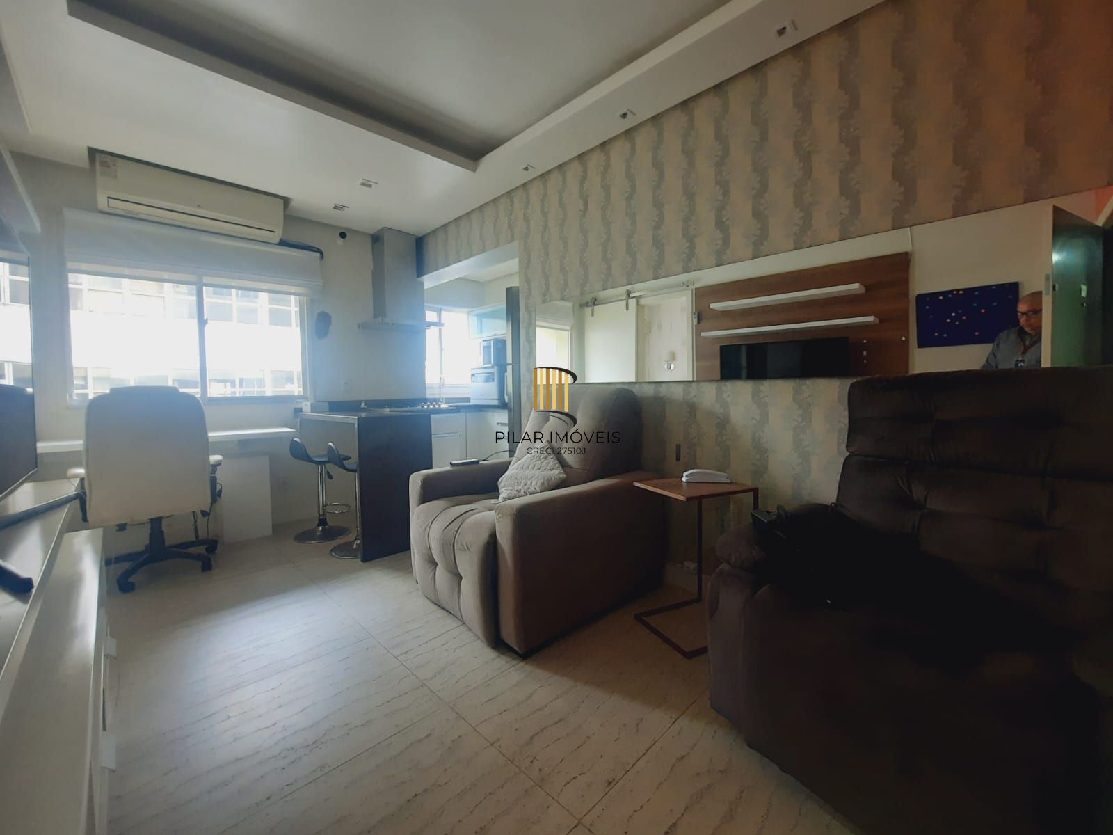 Apartamento mobiliado no Residence Suite Service em Porto Alegre, RS.
