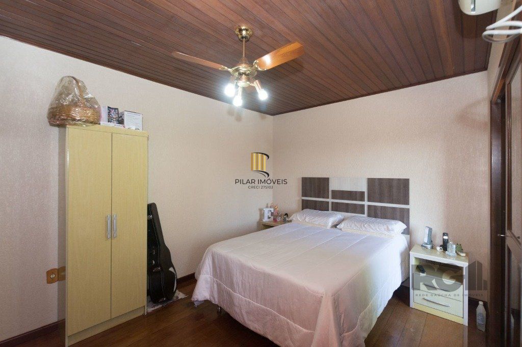 Casa de 4 quartos com 265m², no bairro Cavalhada