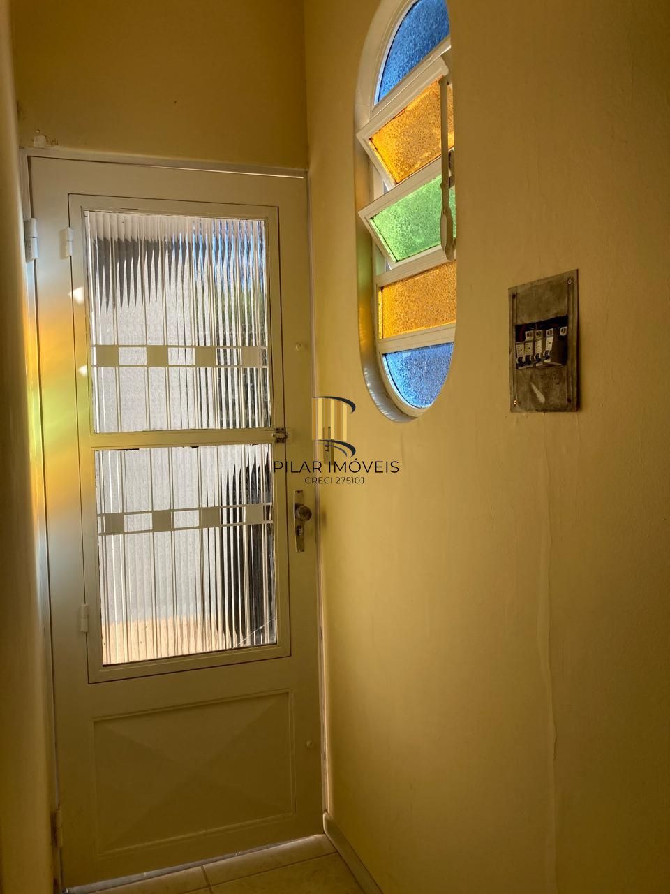 Casa 3 dormitórios, 3 banheiros, bairro Teresópolis.