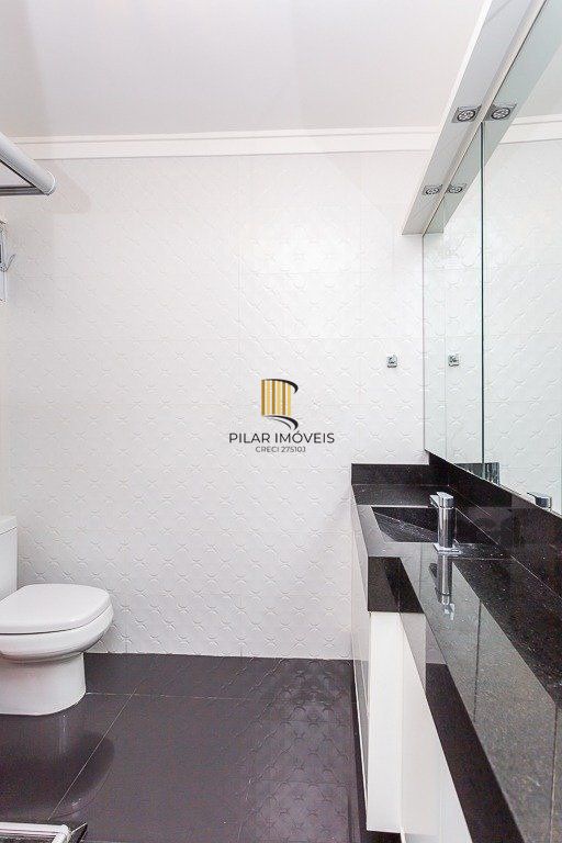 Excelente apartamento de 108m² com 3 dormitórios sendo 1 suíte. 