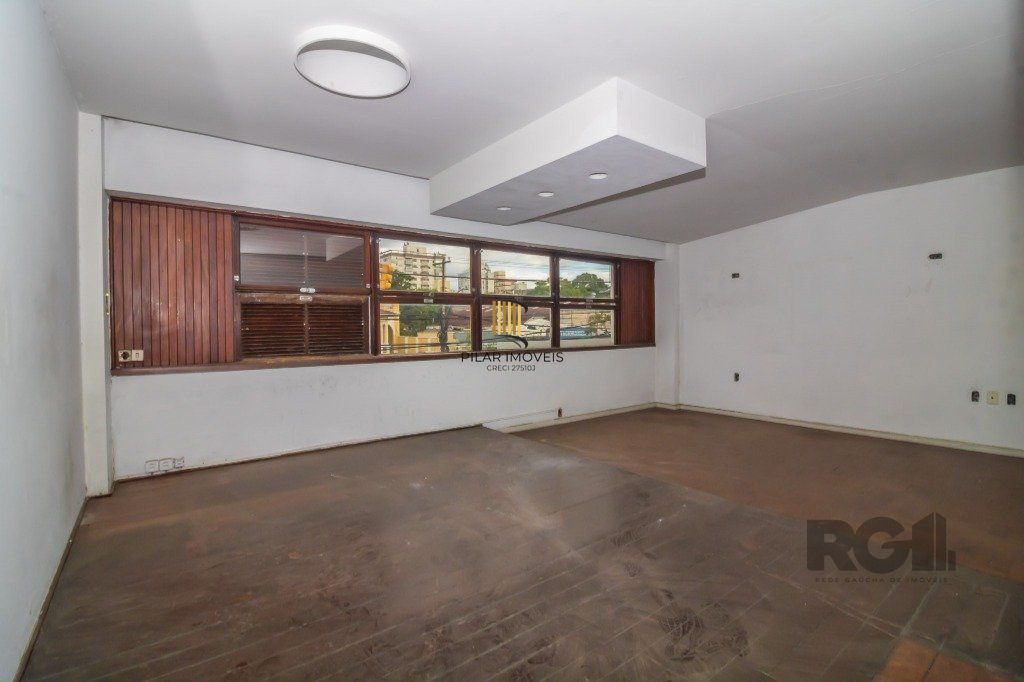 Casa 5 dormitórios no bairro Farroupilha