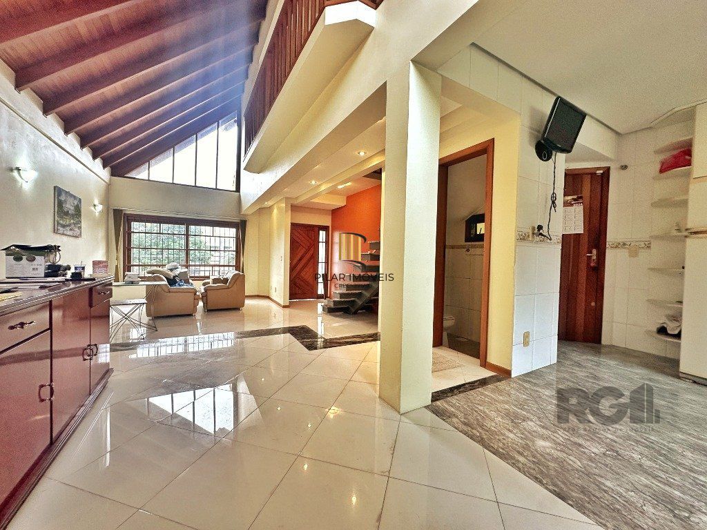 Casa 3 dormitórios no bairro Nonoai