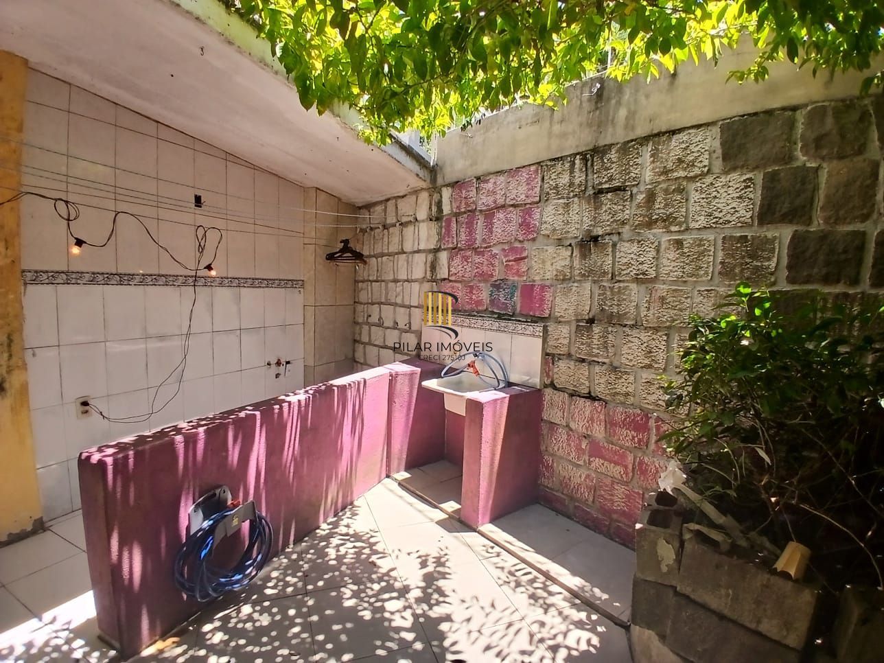 Apartamento garden de 02 dormitórios no bairro Petropolis-Porto Alegre/RS