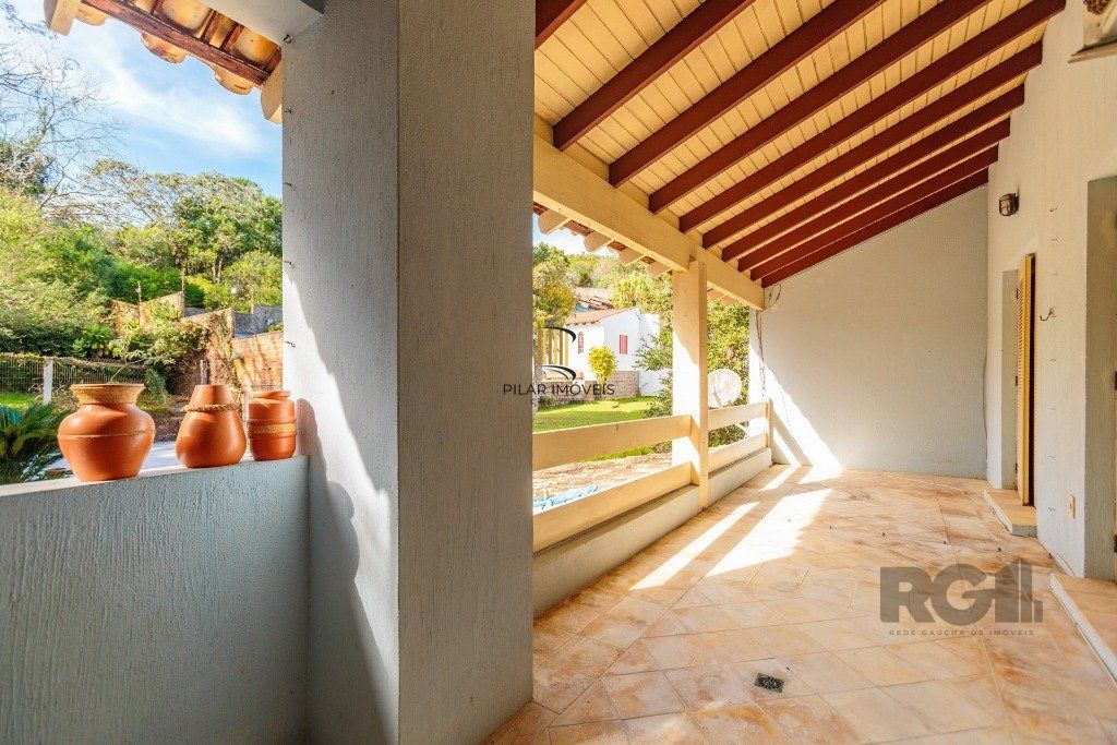 Casa 3 dormitórios no bairro Nonoai