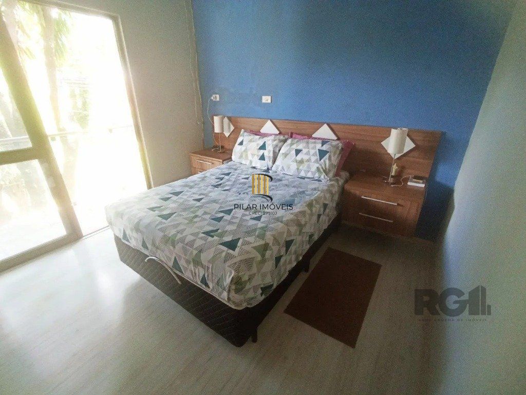 Casa com 3 dormitórios no bairro  Costa e Silva