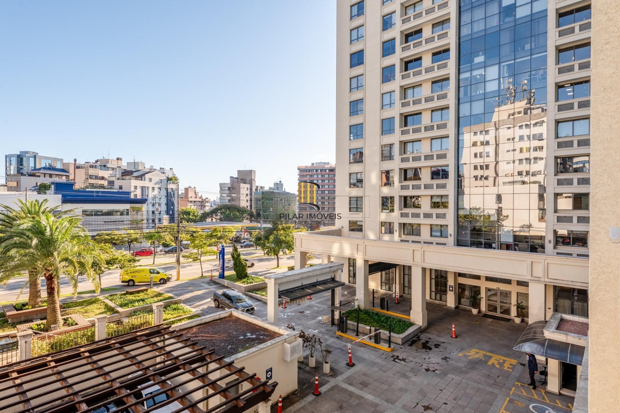 Apartamento de 1 dormitório á venda em Três Figueiras, Porto Alegre.