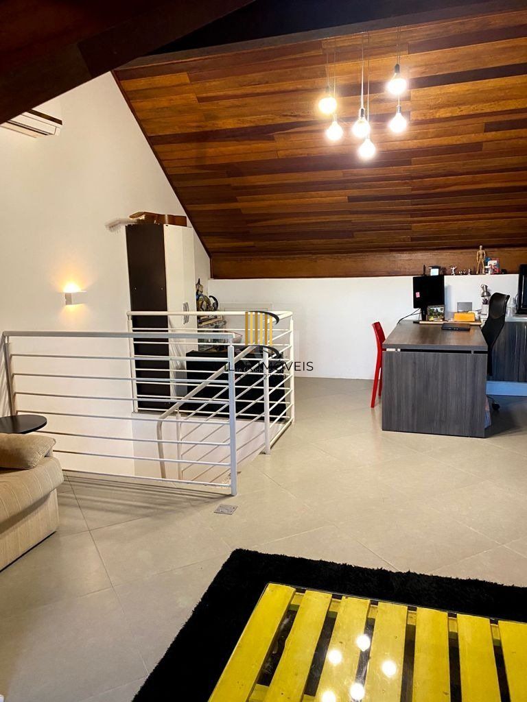 Casa Condominio para Venda - 137m², 3 dormitórios, sendo 1 suites, 3 vagas - Tristeza