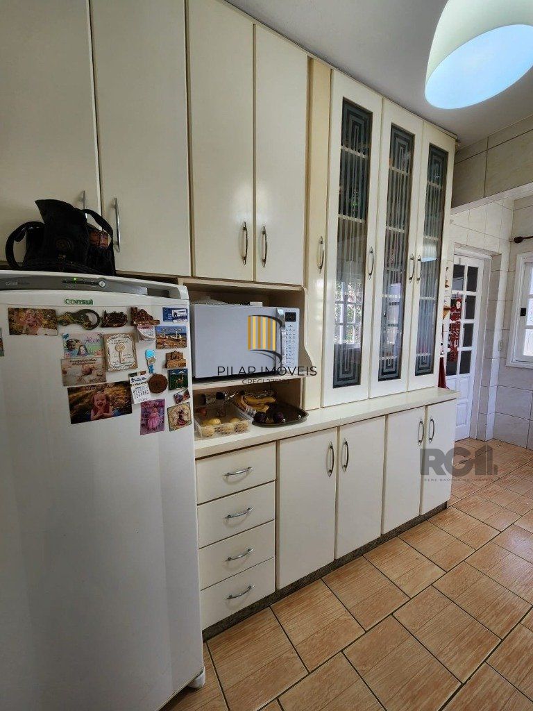 Casa de 3 dormitórios no bairro Vila Nova