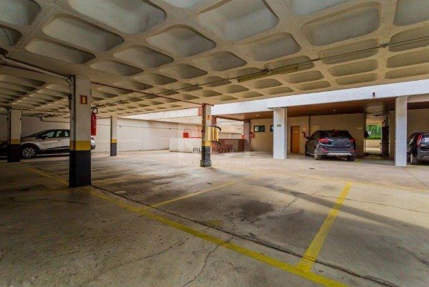 Excelente apartamento de 03 dormitórios com 4 vagas de garagem.