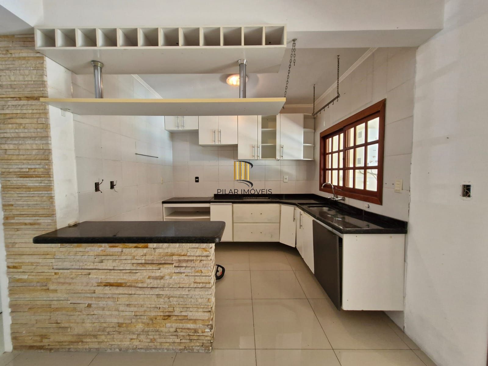 Casa 3 dormitórios Bairro Nonoai