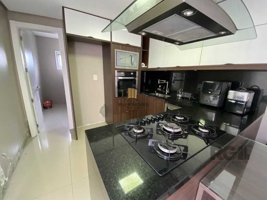 Casa 189m² - 3 suítes, piscina, 5 vagas no bairro Teresópolis