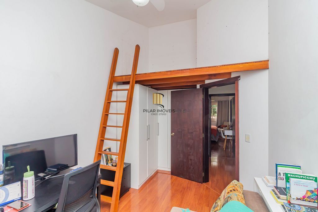 Casa de 3 dormitórios à venda no Bairro Serraria - Porto Alegre