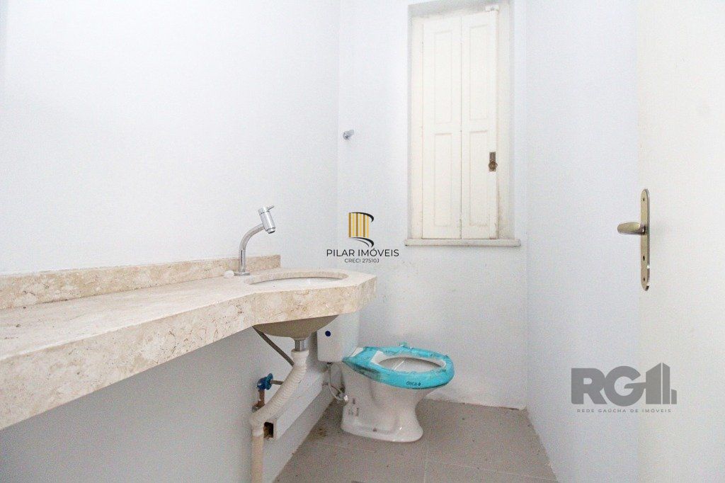 Casa 2 dormitórios no bairro Petrópolis