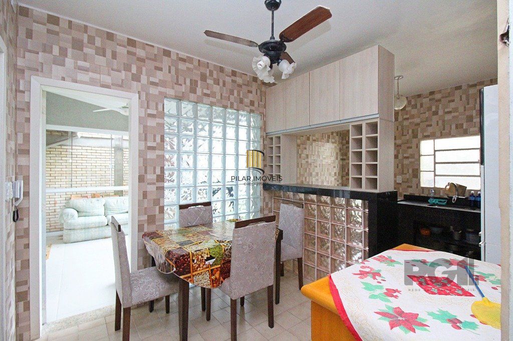 Casa 3 dormitórios no bairro Teresópolis