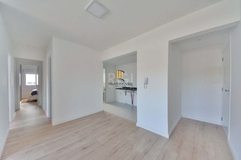 Casa 7 dormitórios no bairro Glória