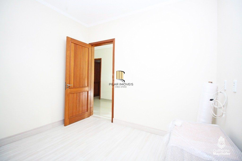 Casa para Venda - 246m², 3 dormitórios, sendo 2 suites, 3 vagas - Vila Ipiranga
