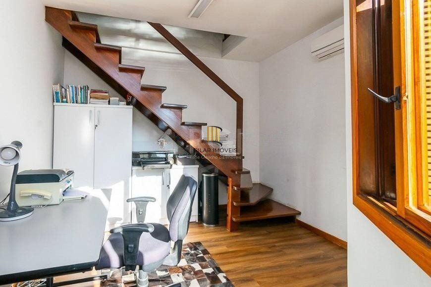 Casa Em Condomínio 224m², Bairro Tristeza