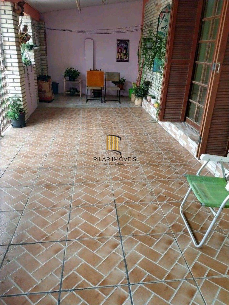 Casa para Venda - 320m², 4 dormitórios, 2 vagas - Vila Nova