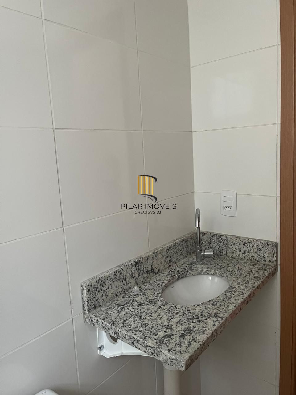 Apartamento 2 dormitórios no bairro Camaquã