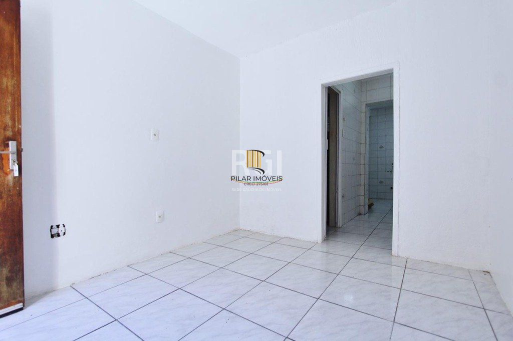 Sobrado para Venda - 70m², 2 dormitórios, Nonoai