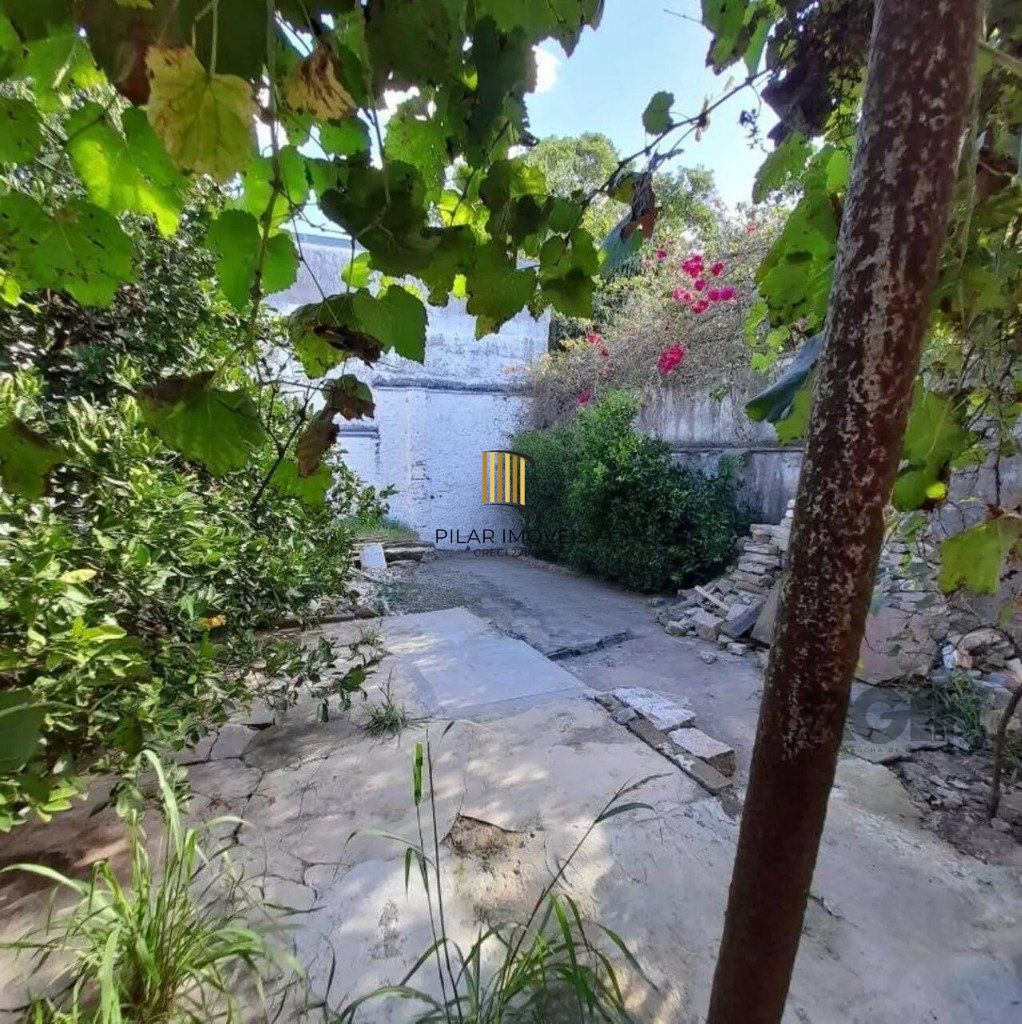 Casa 3 Dormitório(s) Bairro Teresópolis