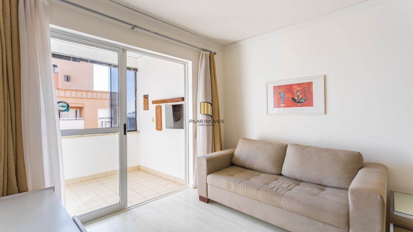 Apartamento com 2 quartos à venda em Partenon, Porto Alegre.