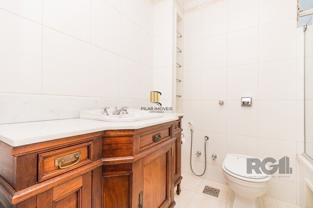 Excelente apartamento de 70,80m² com 2 dormitórios e churrasqueira. 