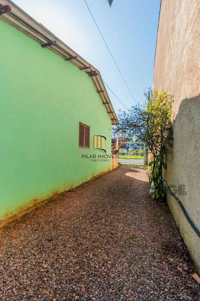 Casa com 4 dormitórios no bairro Santa Maria Goretti