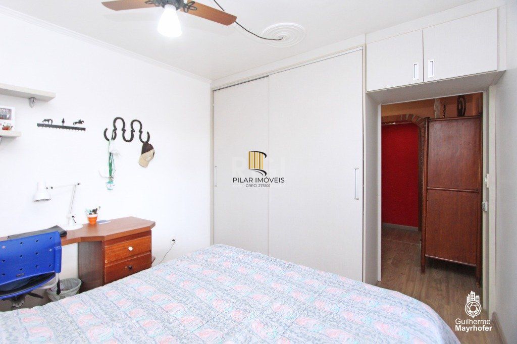 Casa para Venda - 500m², 5 dormitórios, sendo 2 suites, 5 vagas - Menino Deus