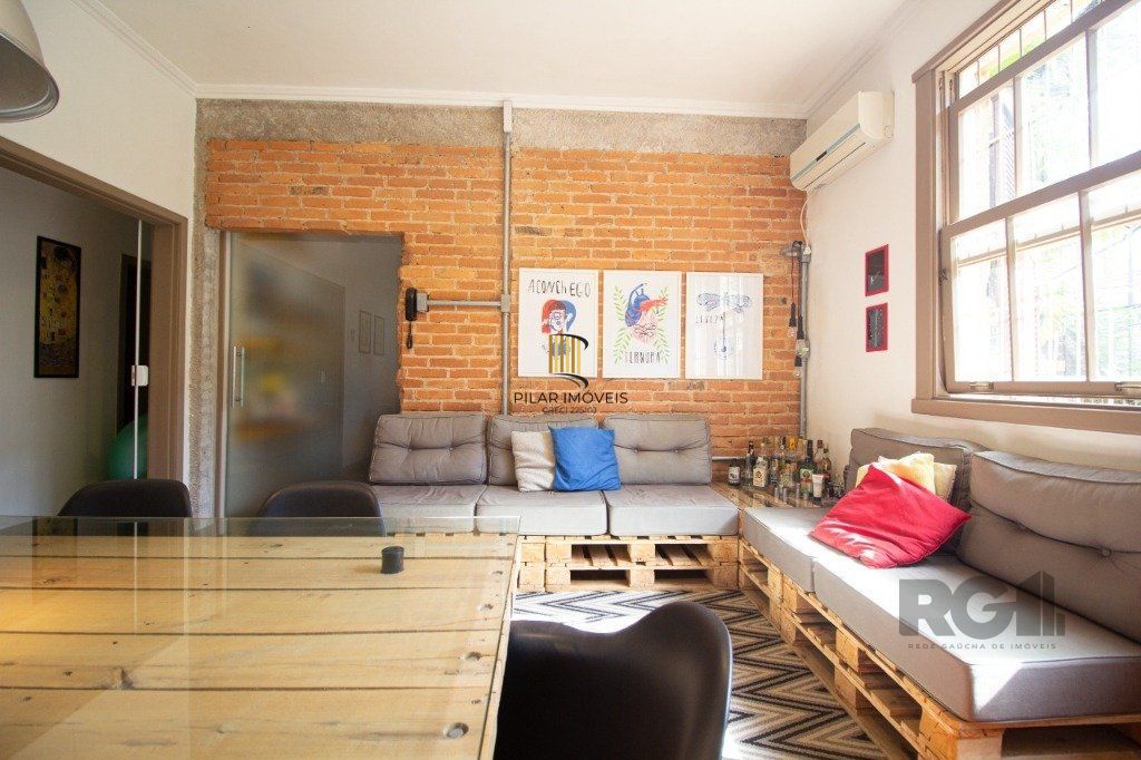 Apartamento de 3 dormitórios no bairro Petrópolis
