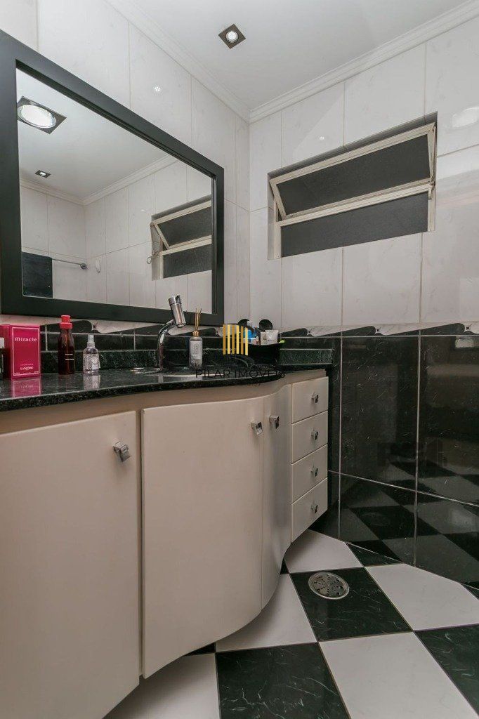 Apartamento 129m² - 3 dormitórios, 1 suíte, 1 vaga no bairro Jardim Lindóia
