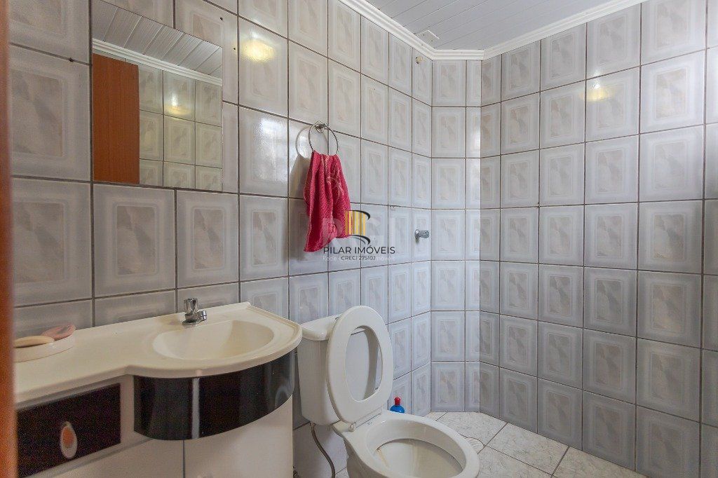 Casa 4 Dormitório(s) Bairro Glória