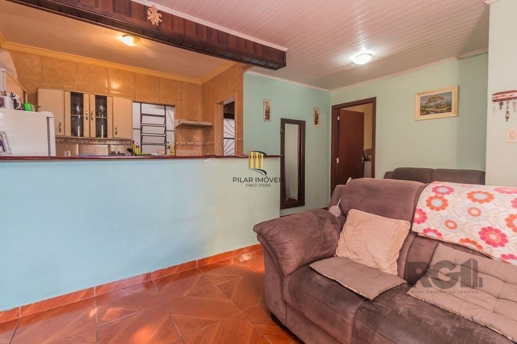 Casa com 4 dormitórios no bairro Santa Maria Goretti