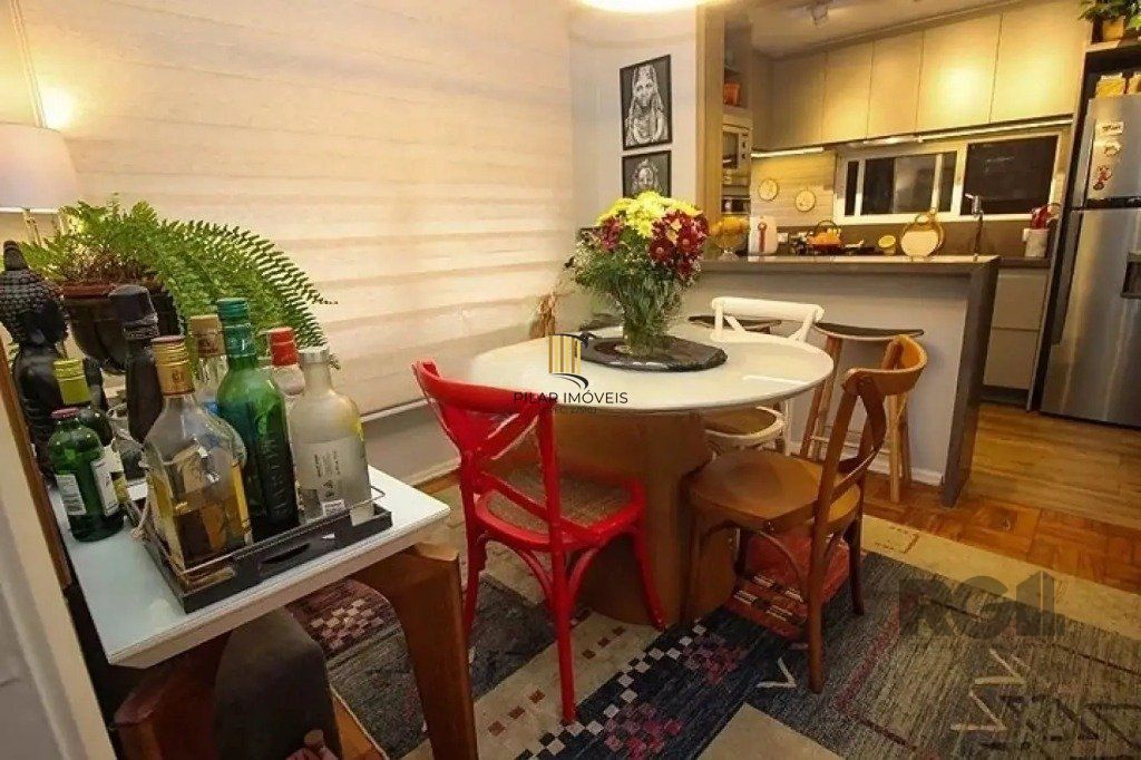 Casa com 3 dormitórios no bairro Medianeira