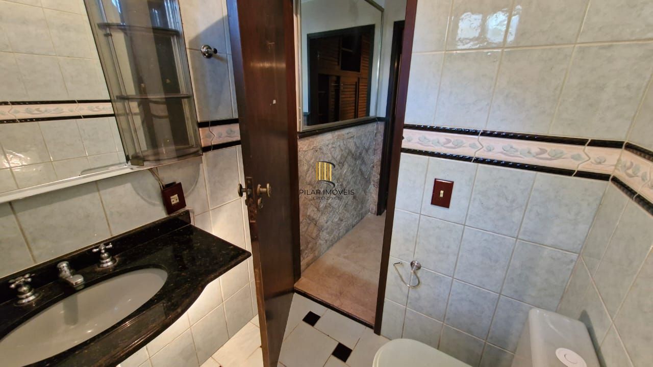 Casa em Condominio Fechado bairro Ipanema