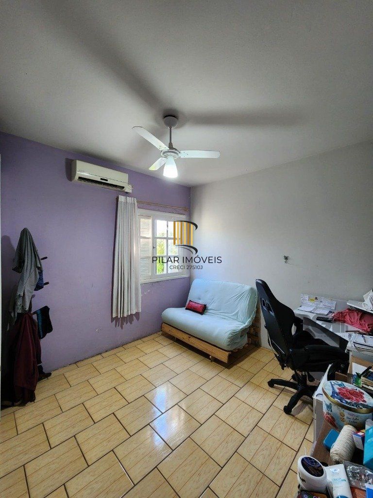 Casa de 3 dormitórios no bairro Vila Nova