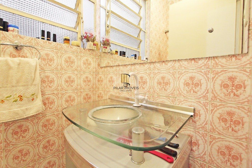 Apartamento para Venda - 90.19m², 3 dormitórios, 1 vaga - Menino Deus