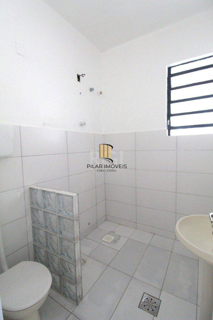 Casa 6 dormitórios no bairro Teresópolis