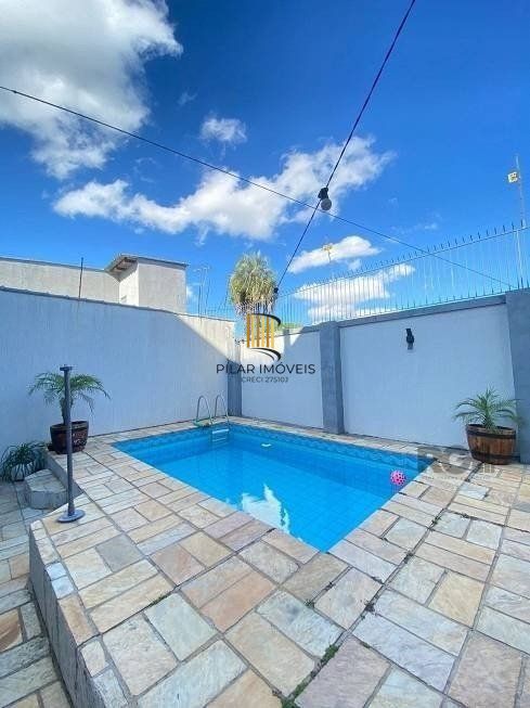 Excelente casa de 300m² com 4 dormitórios no bairro Sarandi. 