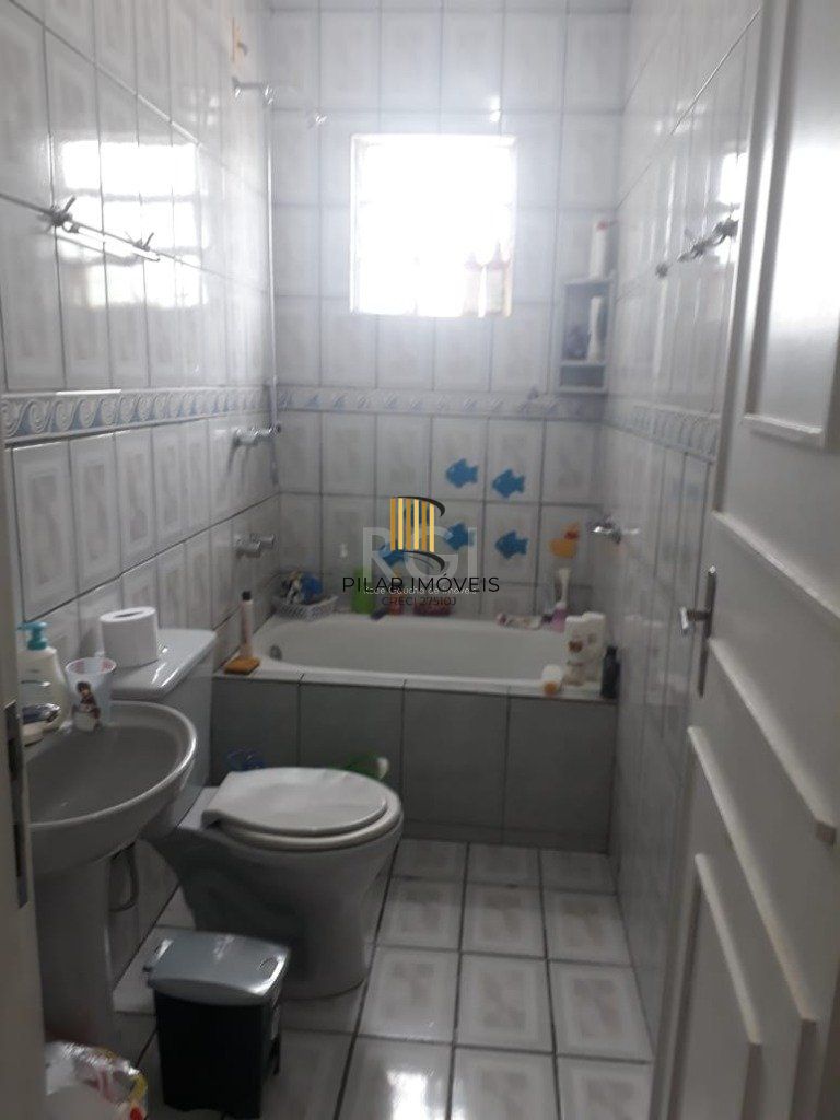 Casa para Venda - 120m², 2 dormitórios, 4 vagas - Cavalhada