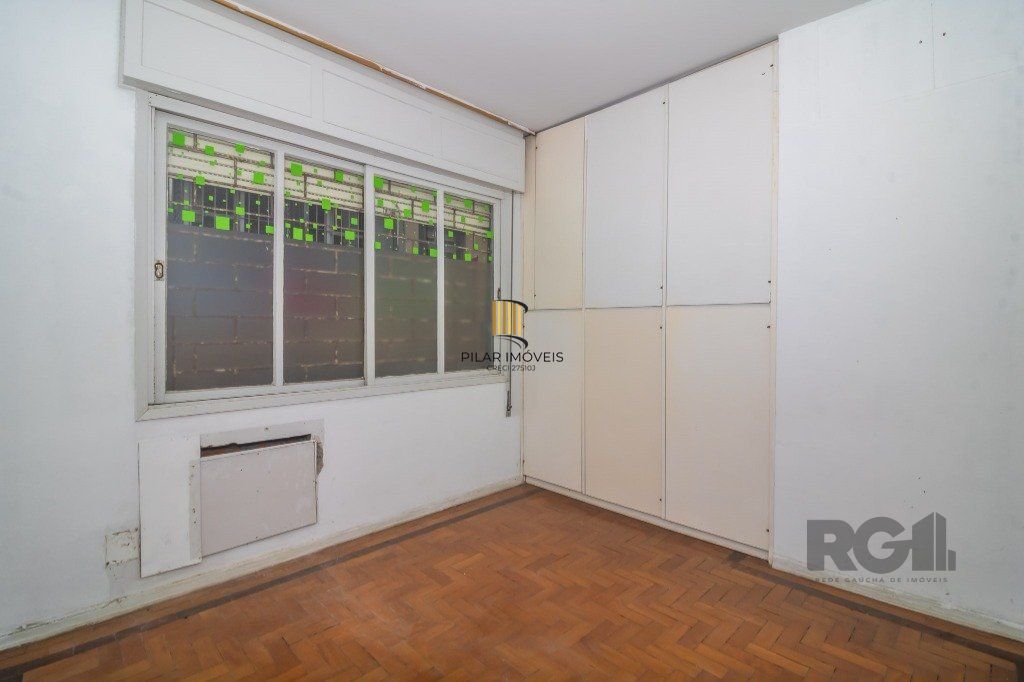 Casa 5 dormitórios no bairro Farroupilha