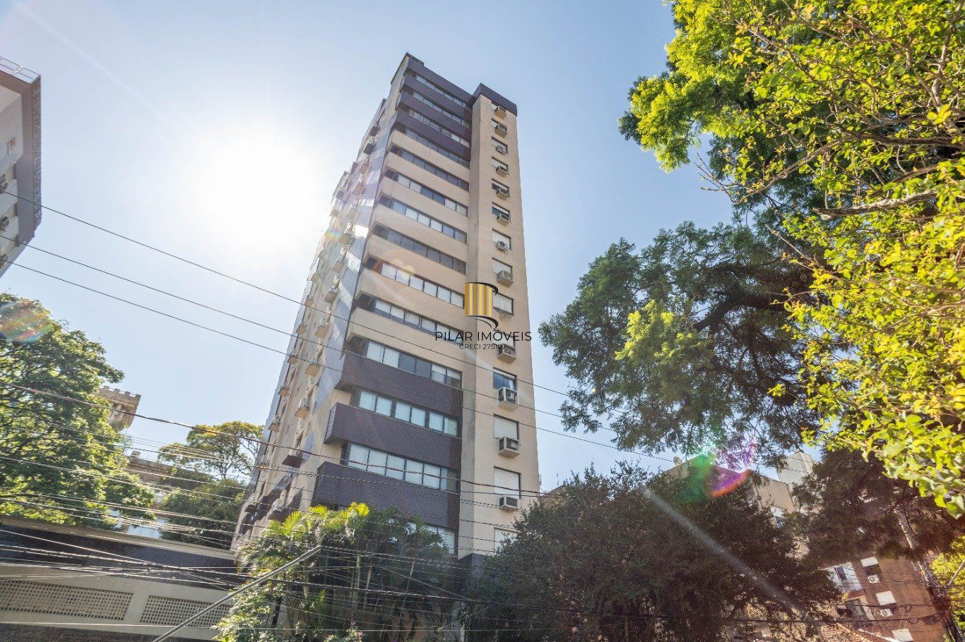 Apartamento de 3 quartos e 93m² à venda em Rio Branco, Porto Alegre.