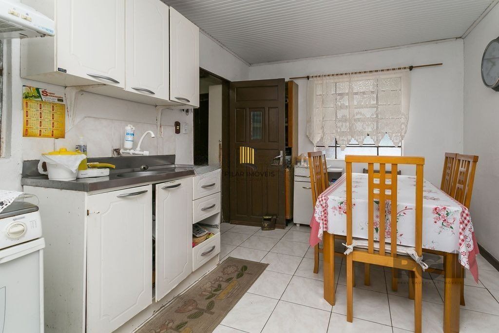 Casa 2 dormitórios no bairro Cristal