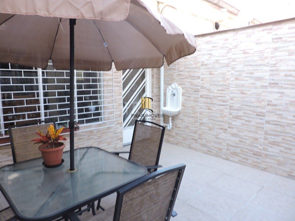 Apartamento para Venda - 111m², 3 dormitórios, sendo 1 suites, 1 vaga - Petrópolis