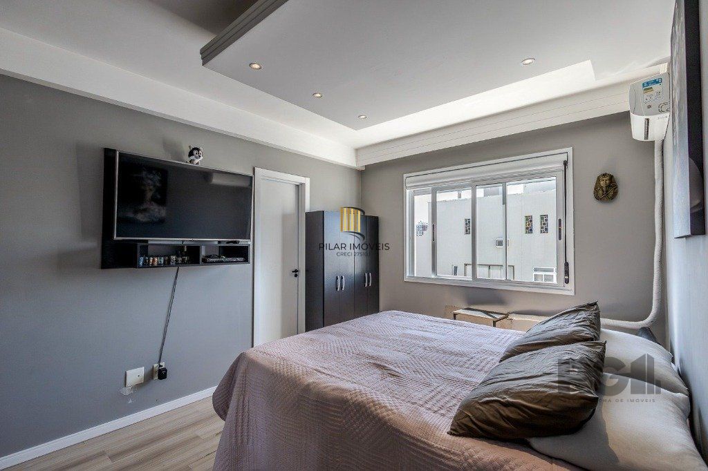 Apartamento de 2 dormitórios no bairro Azenha