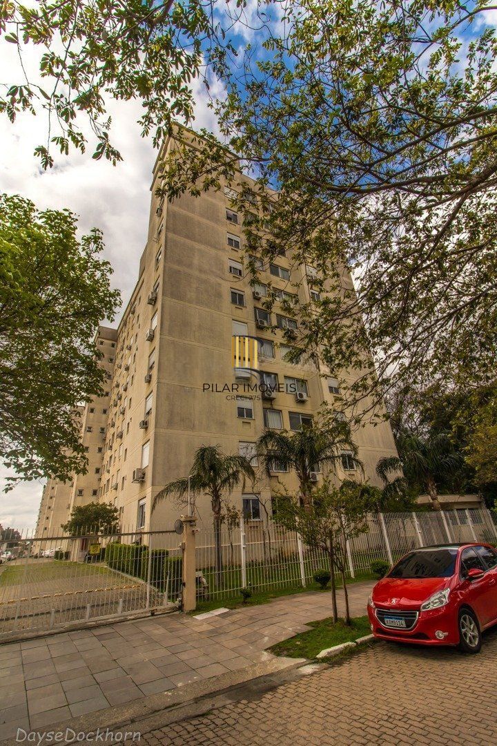 Apartamento de 3 dormitórios à venda em Sarandi, Porto Alegre.