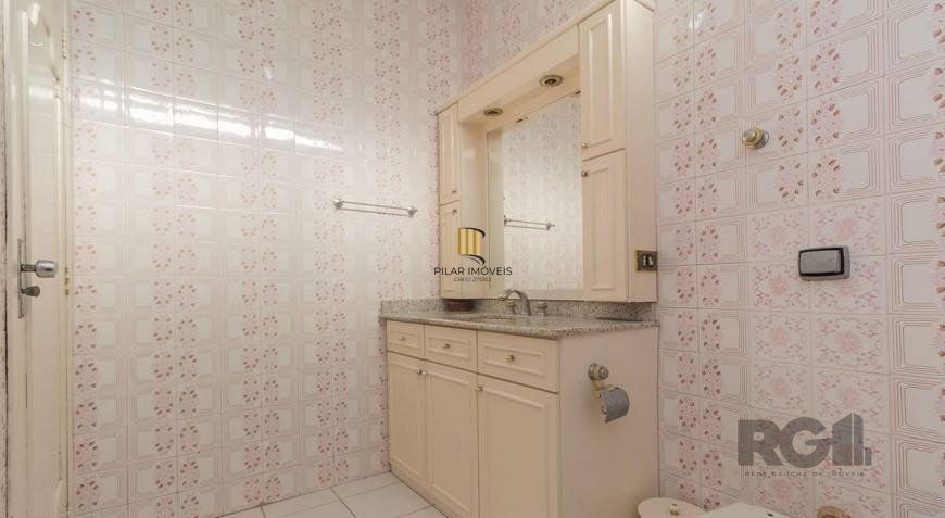 Casa 250m² - 5 dormitórios, 2 suítes e 4 vagas no bairro Santa Maria Goretti