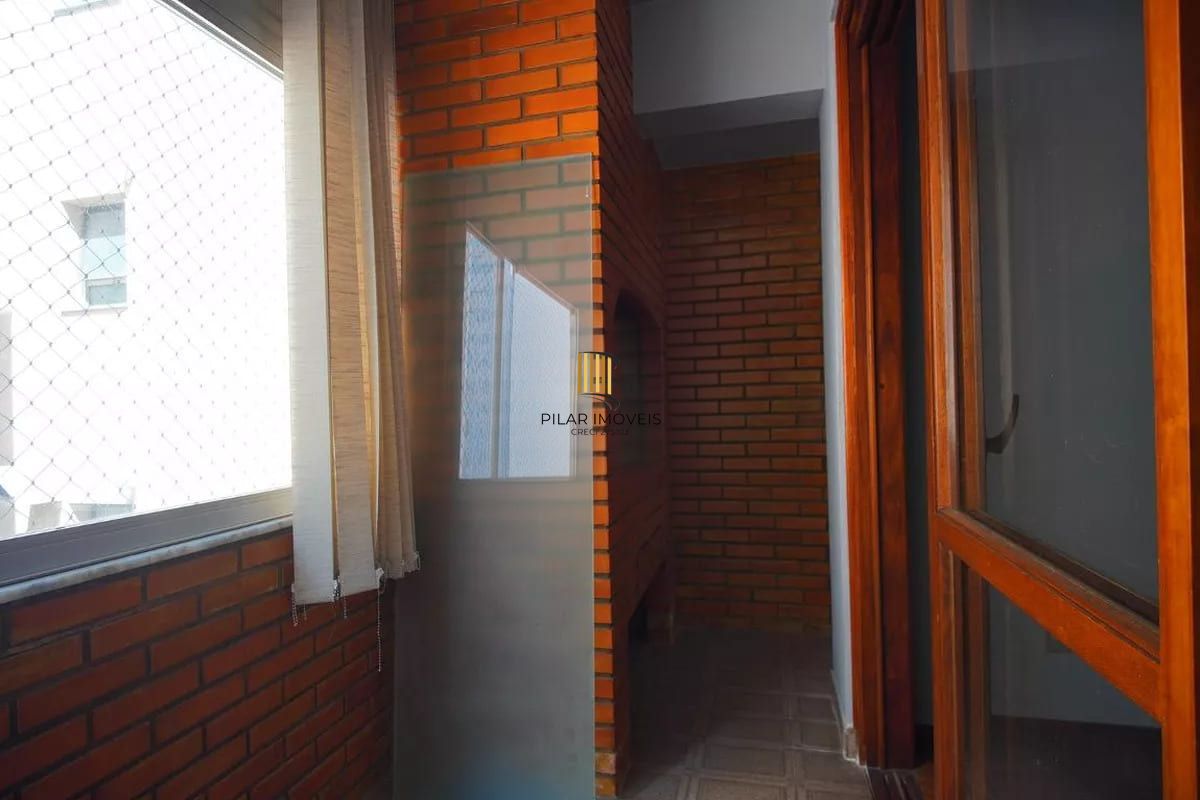 Apartamento de 3 dormitórios à venda em Petrópolis - Porto Alegre