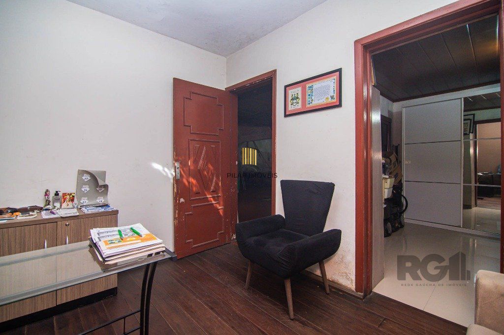 Casa 3 Dormitório(s) Bairro Sarandi
