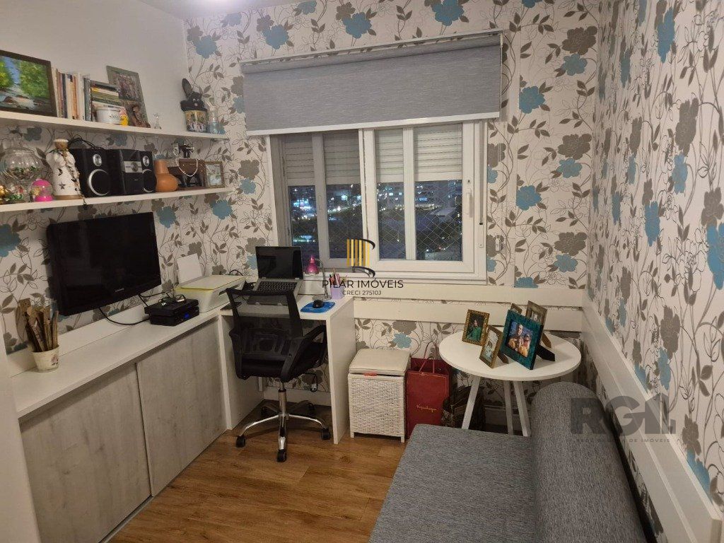 Apartamento 03 dormitorios com suite em Porto Alegre=RS